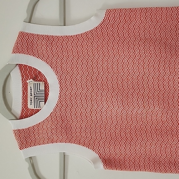 Tory Burch Sport Sleeveless Knit Top Orange White Chevron Size XS - Picture 4 of 17